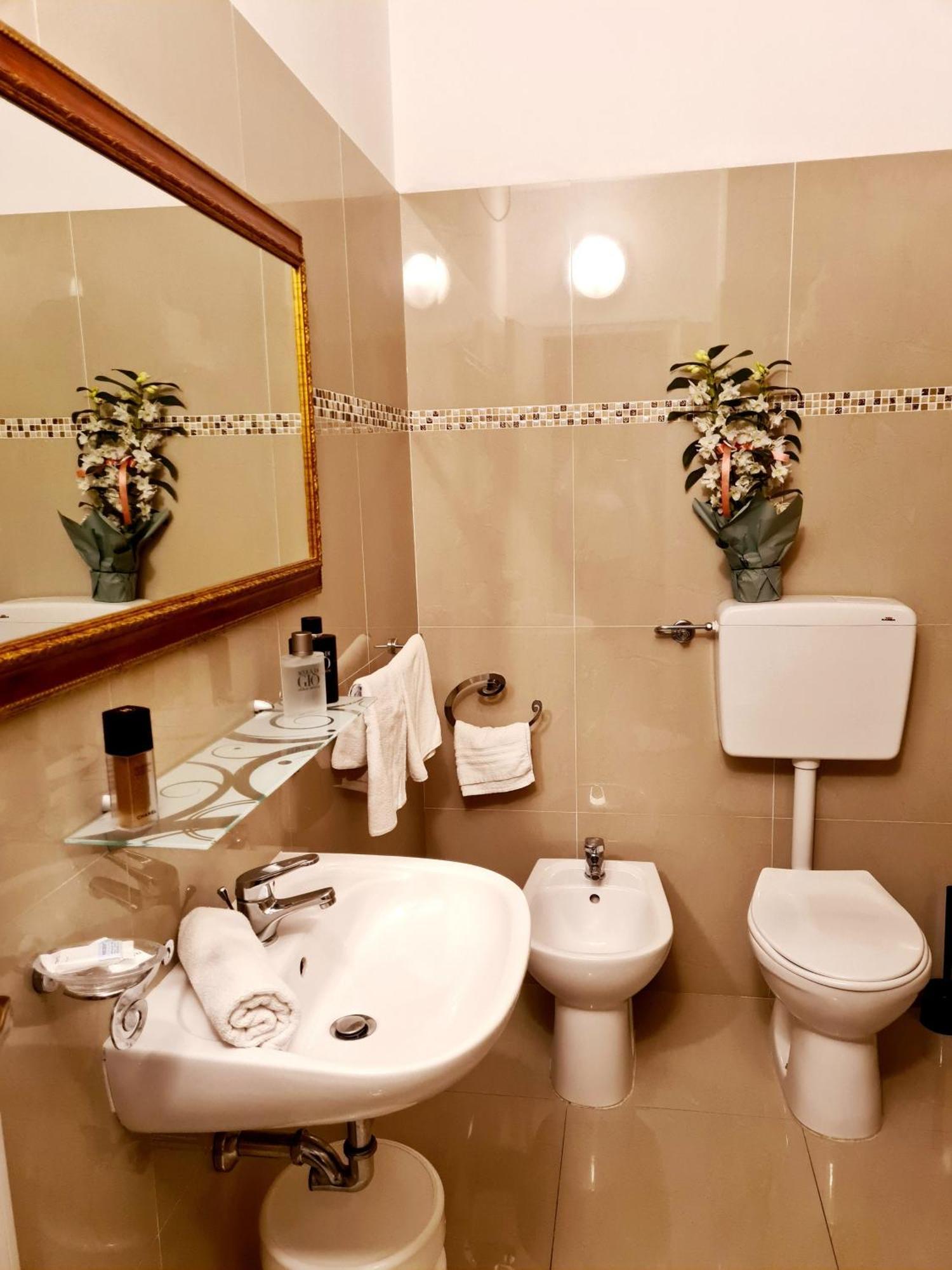 Hotel Laura Чезенатико Номер фото